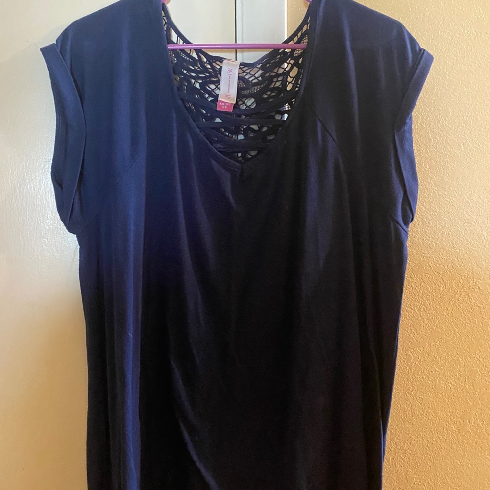 Ladies tops